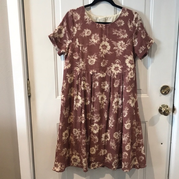 tea n rose Dresses & Skirts - NWOT flower print dress
